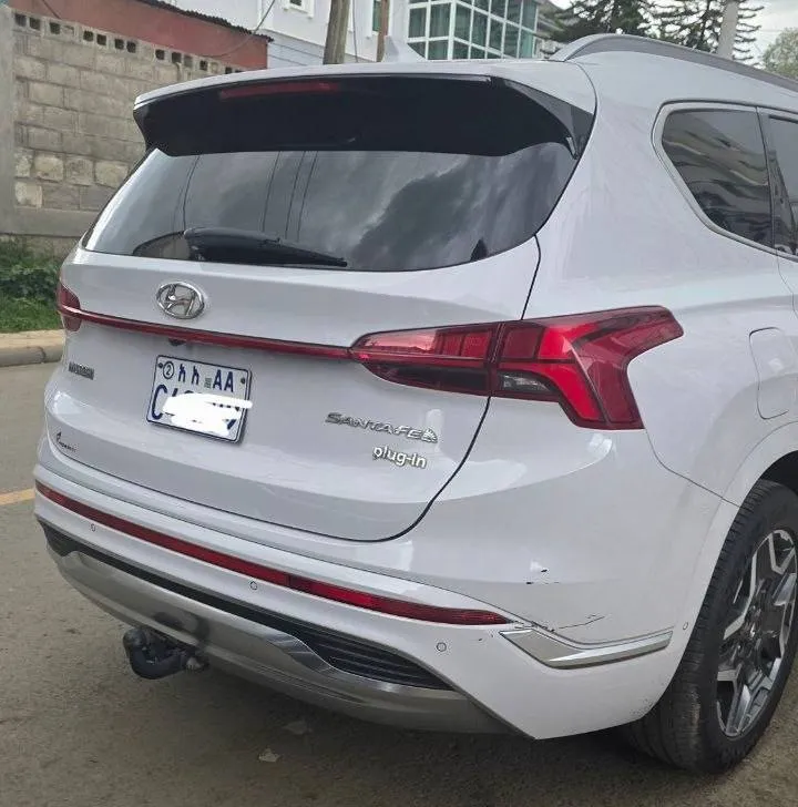 Hyundai Santafe Plug-in Hybrid 2023 – photo 3