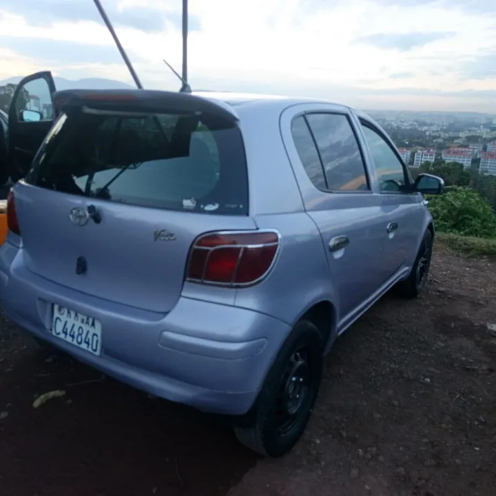 Toyota Vitz 2004 Automatic – photo 3