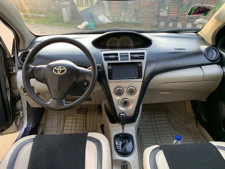 Toyota Yaris Sedan 2007 – photo 4