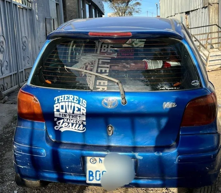 Toyota Vitz Automatic 2002 – photo 4