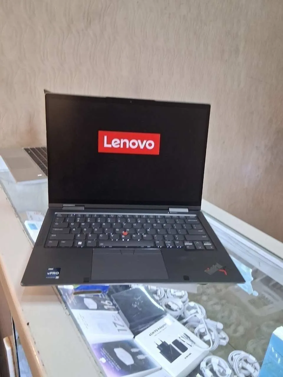 Lenovo X1 Yoga i7 Laptop – photo 3