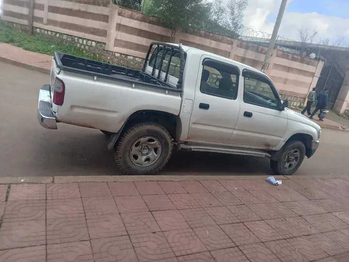 Toyota 3L Double Cab Pickup – photo 4
