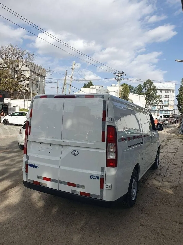 Dong Feng EC75 2026 – photo 5