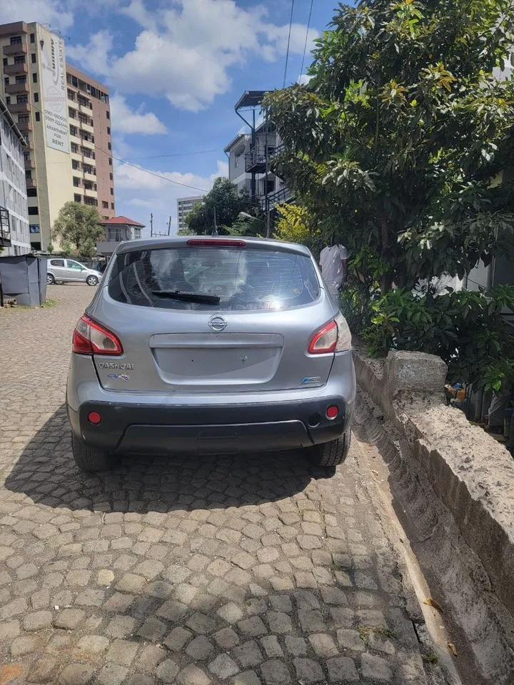 Nissan Qashqai 2012 Automatic – photo 3