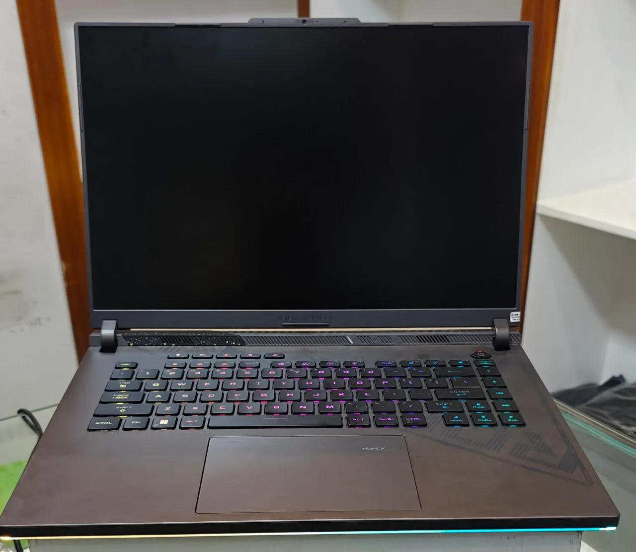 ASUS ROG Strix i9 RTX 4060 – photo 4