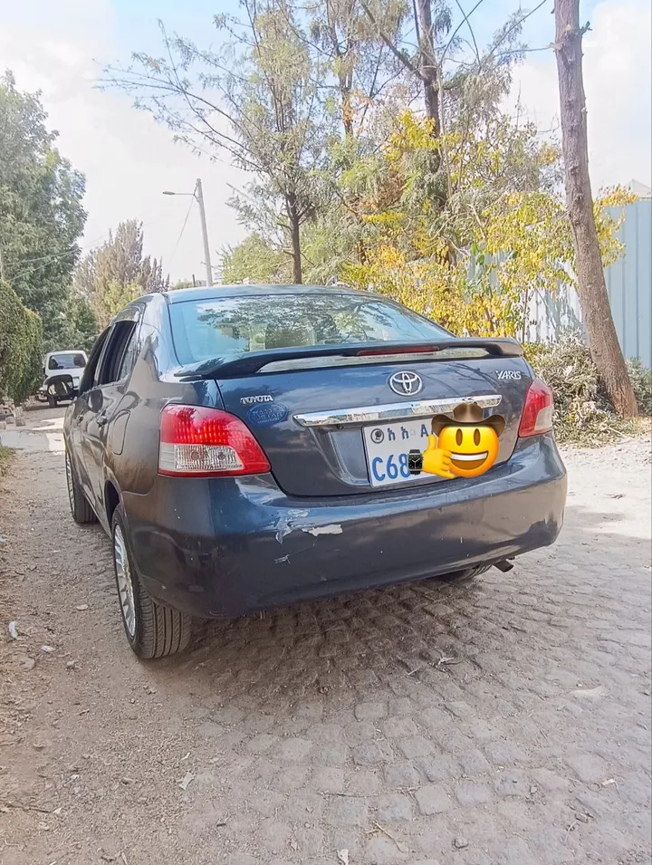 Toyota Yaris Belta 2010 Automatic – photo 5