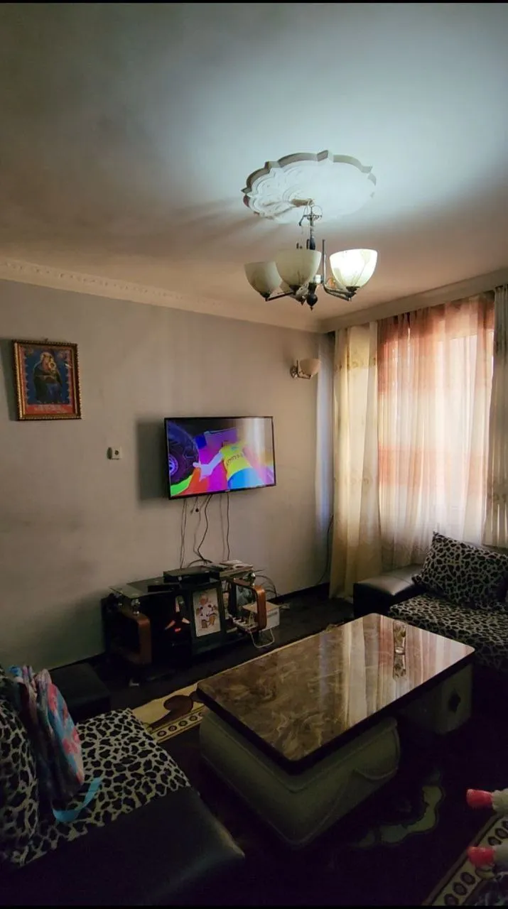 1-Bedroom Summit Condominium 47sqm – photo 4