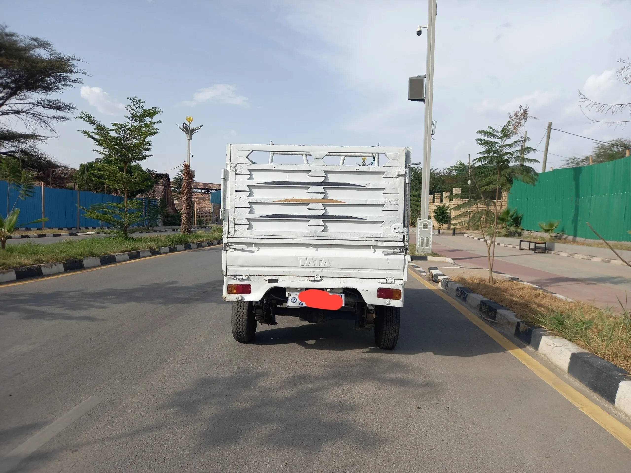 Suzuki 2014 Diesel Cargo Truck – photo 4