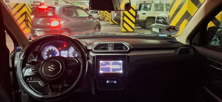 Suzuki Dzire 2022 Automatic – photo 4
