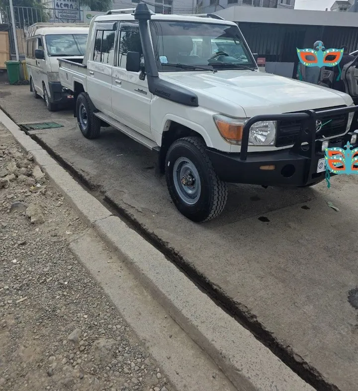 Toyota LandCruiser Double Cab 2018 – photo 3