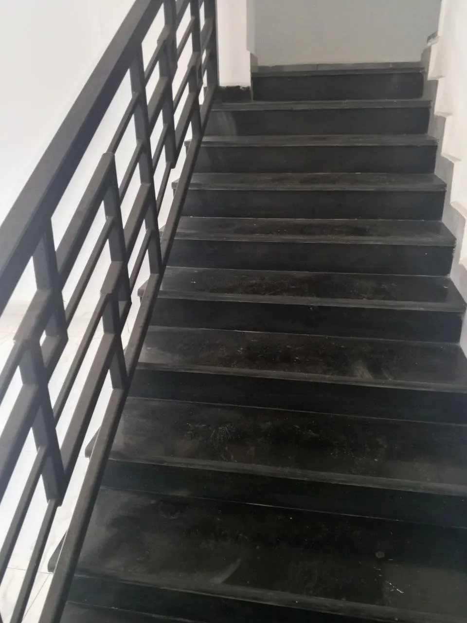 Luxury Residential House Ayat G+4 – photo 6