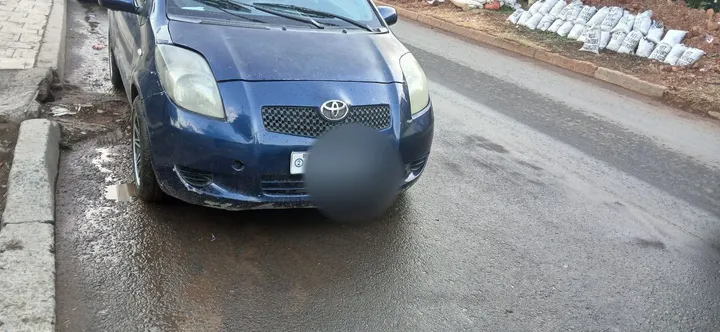 Toyota Yaris Compact 2006 – photo 4