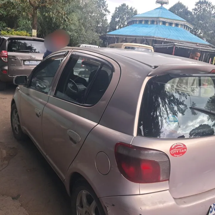 Toyota Vitz 2001 Automatic – photo 5