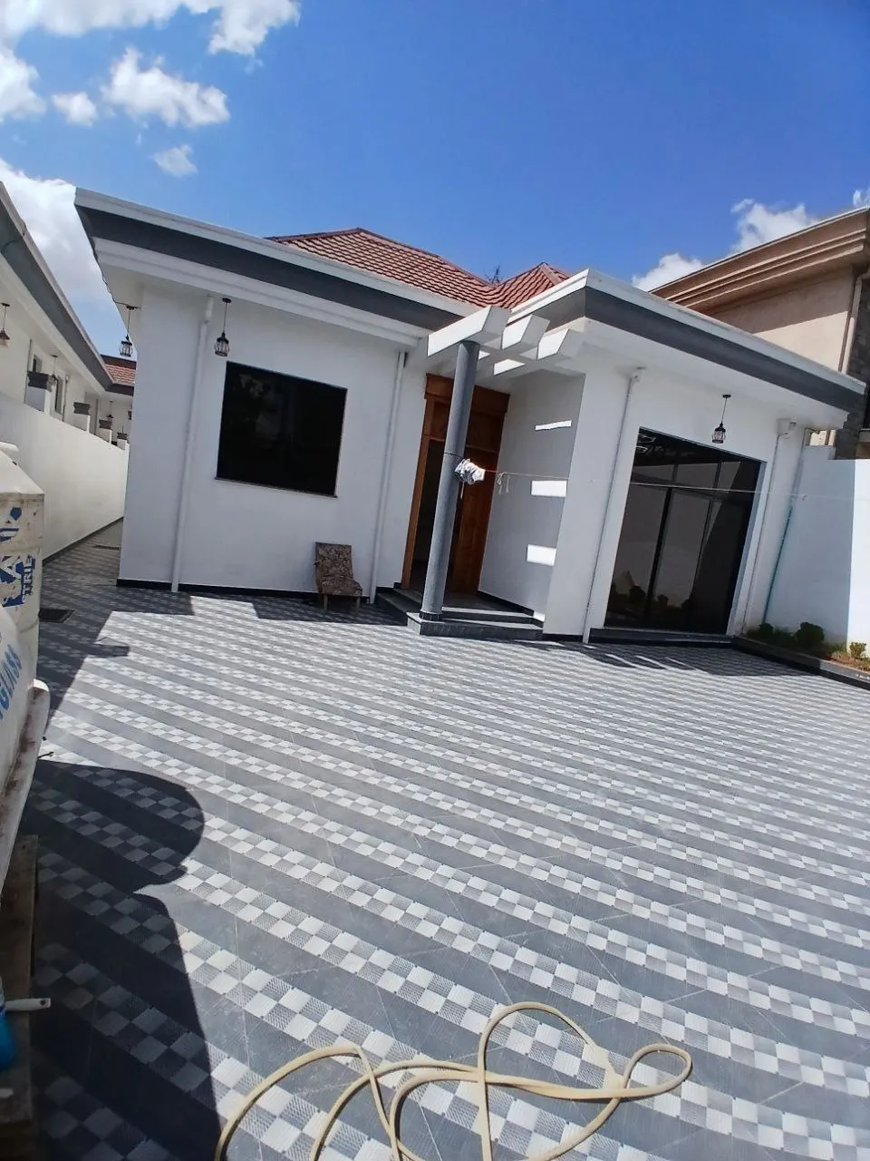 Modern 4 Bedroom Villa House – photo 6