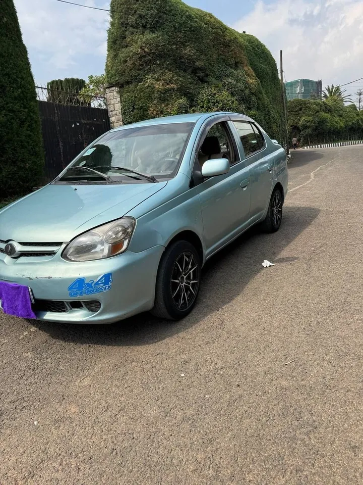 Toyota Platz 2005 Automatic – photo 8