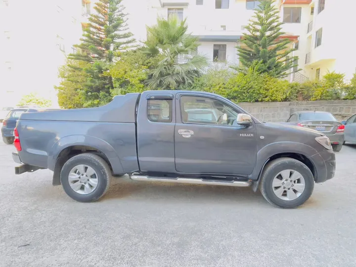 Toyota Hilux D4D 2010 Manual – photo 7