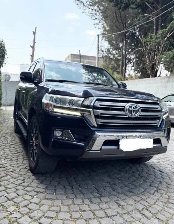 Toyota Land Cruiser VXR 2017 Diesel – photo 6
