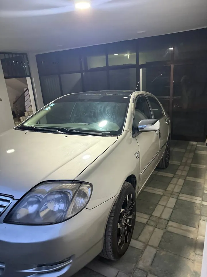 Toyota Corolla 2003 Manual – photo 7