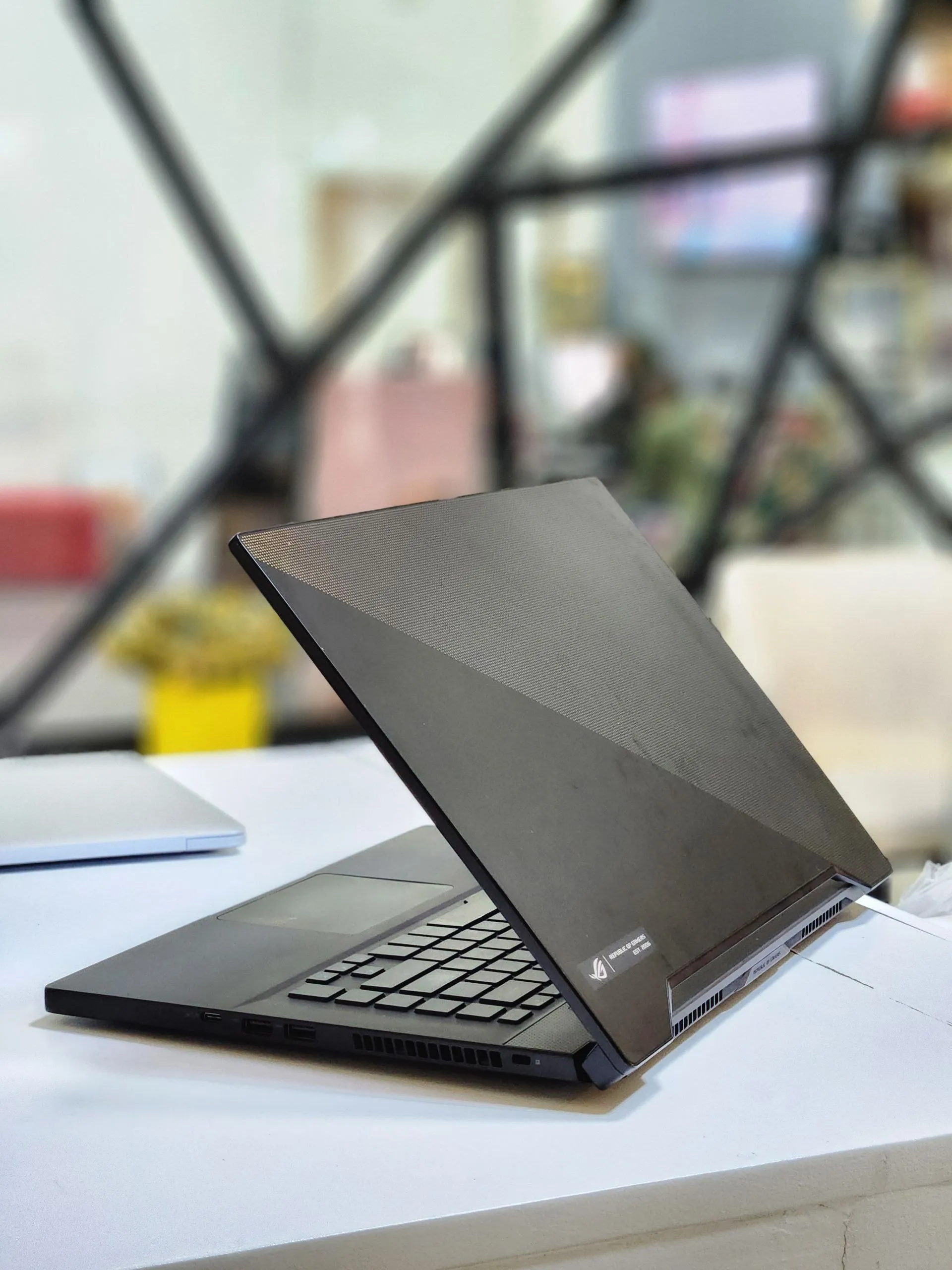 Asus ROG Zephyrus Gaming Laptop – photo 3
