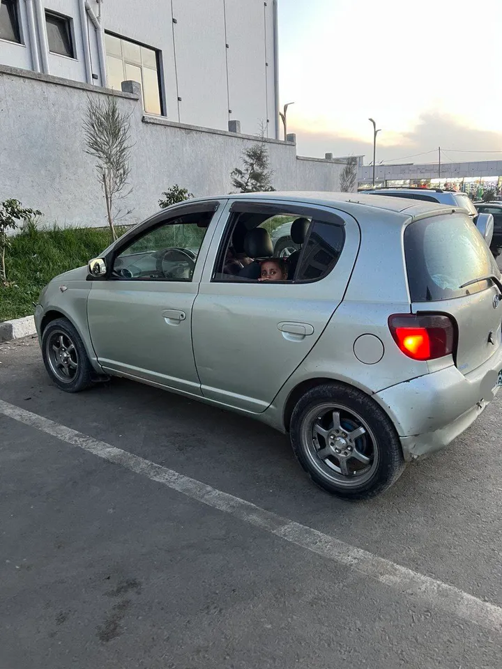 Toyota Vitz 2001 Automatic – photo 6
