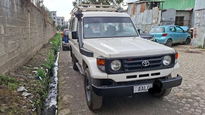2003 Toyota Land Cruiser 1HZ – photo 9