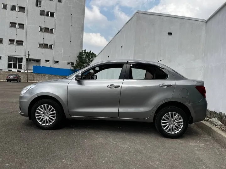 Suzuki Dzire 2022 Automatic – photo 5