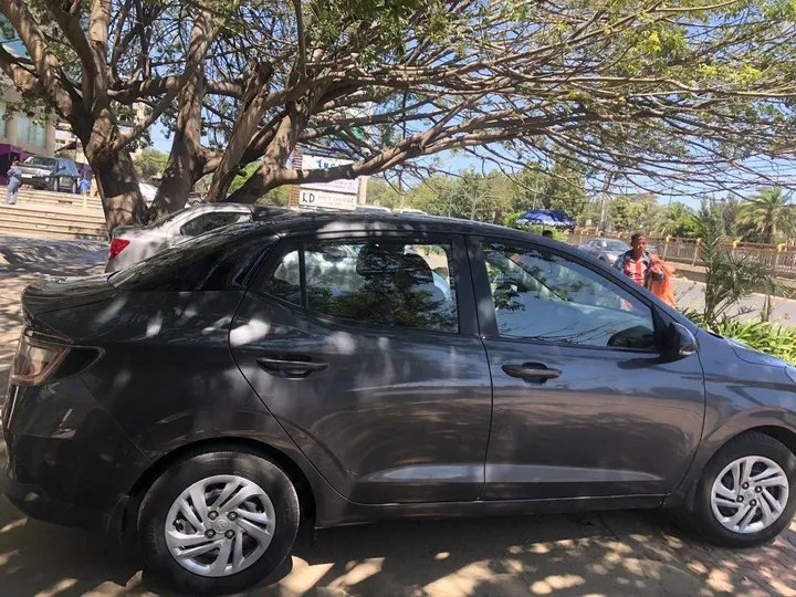 Hyundai Grand i10 2022 Automatic – photo 3