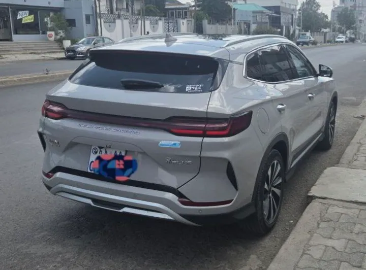 BYD Song Plus Premium Electric SUV – photo 4