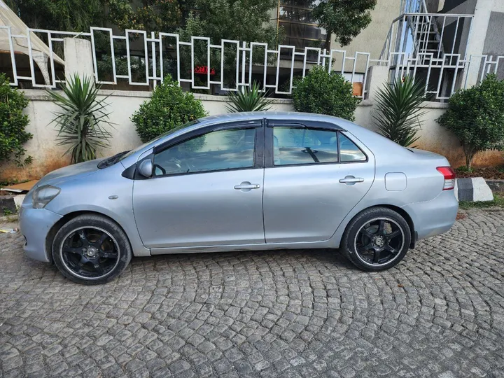 Toyota Yaris Belta 2007 Automatic – photo 4