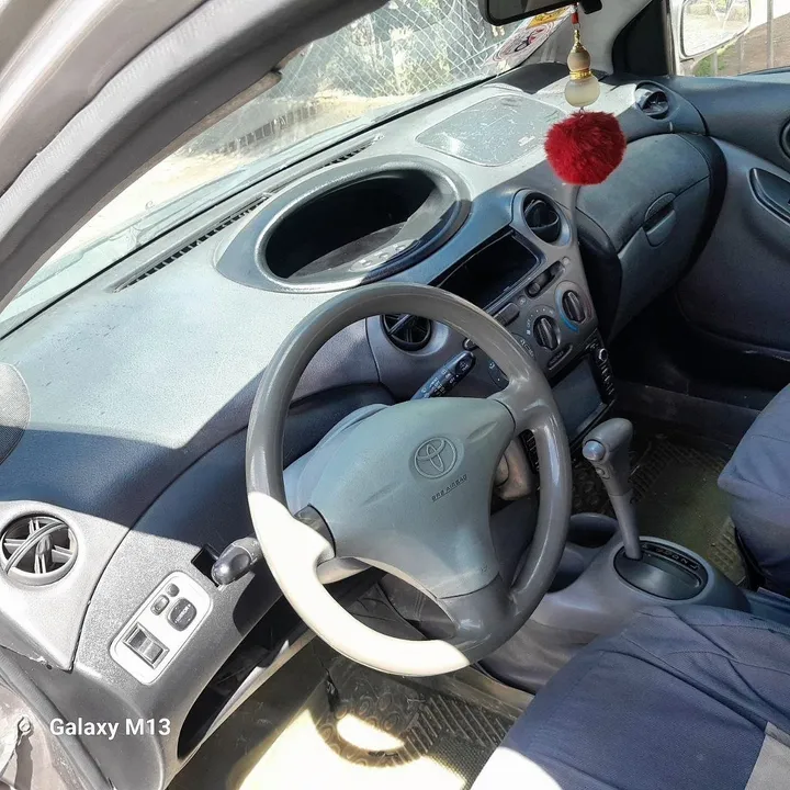 Toyota Vitz 2001 Automatic – photo 4