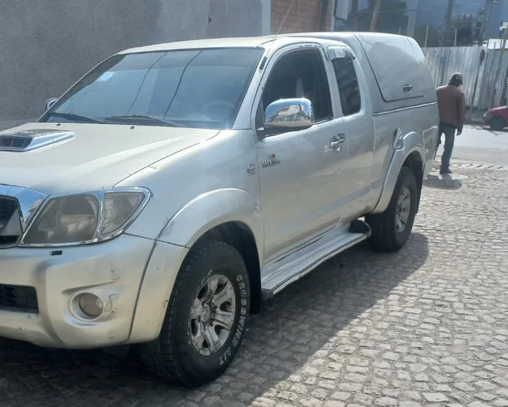 Toyota Hilux King Cab 2010 – photo 8