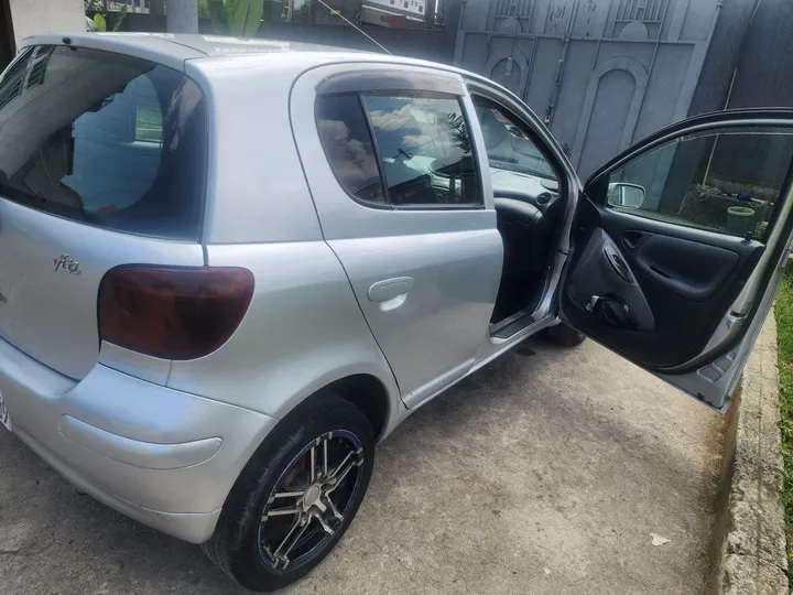 Toyota Vitz 2002 Automatic – photo 5