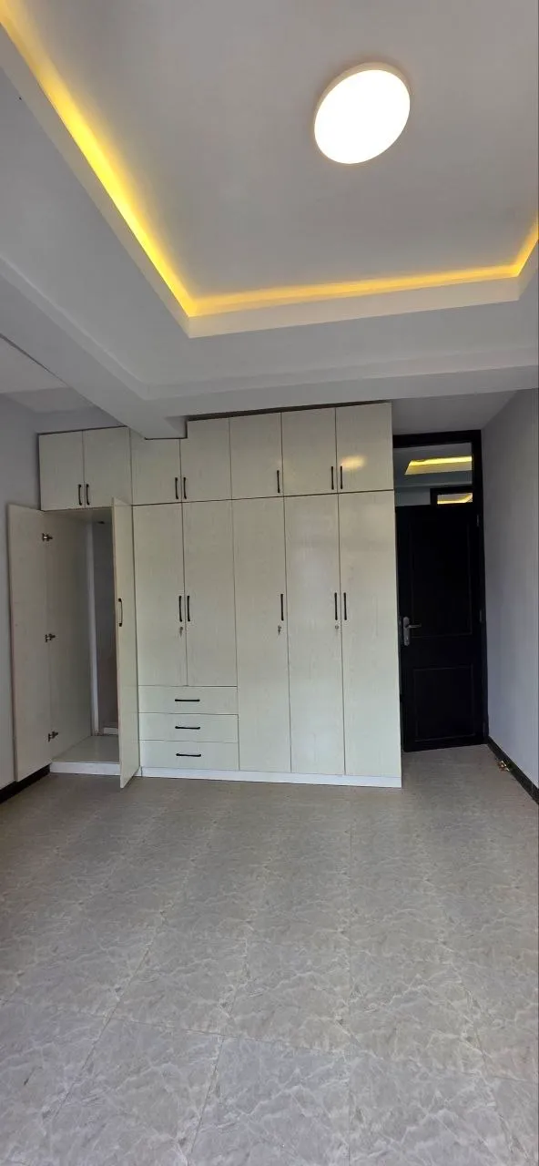 Ayat 40/60 3 Bedroom Condominium – photo 8