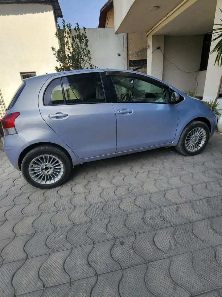 Toyota Yaris Compact 2008 – photo 6
