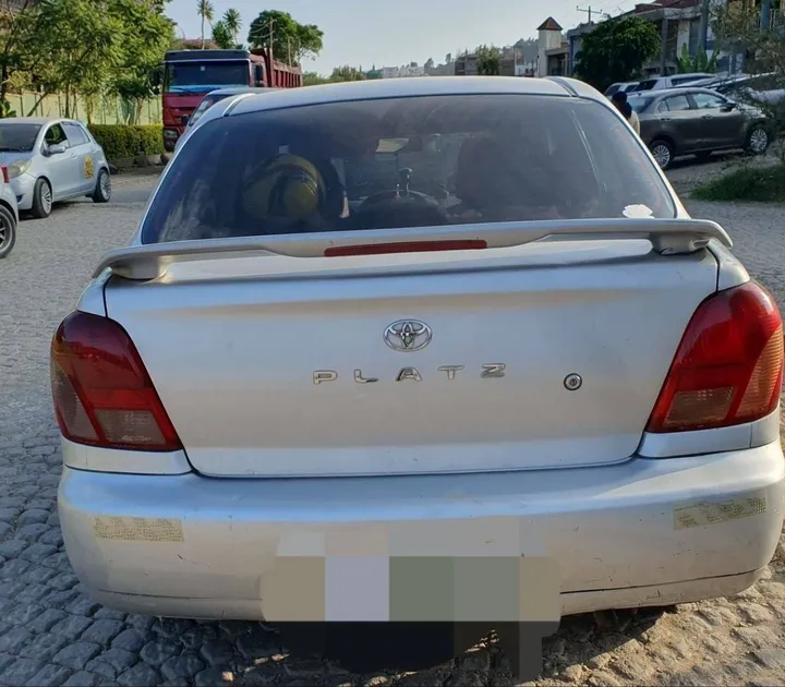 Toyota Platz 2001 Automatic – photo 5