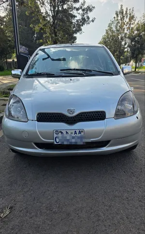 Toyota Vitz 2000 Automatic