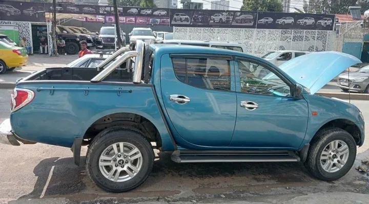Mitsubishi L200 DiD 2007 – photo 3