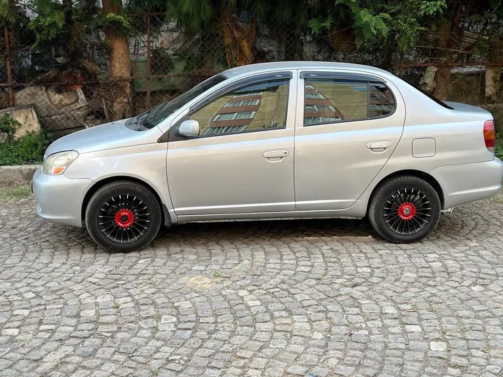 Toyota Platz 2003 Automatic – photo 9