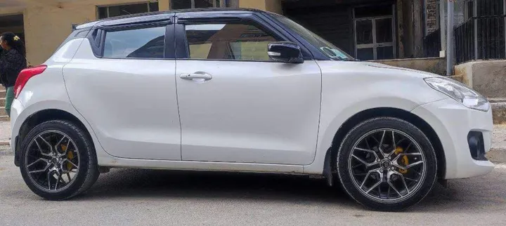 Suzuki Swift 2022 Automatic – photo 3
