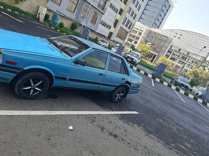 Hyundai Stellar 1987 Sedan – photo 3