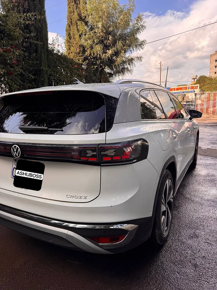Volkswagen ID.6 Crozz Pro 2023 – photo 3