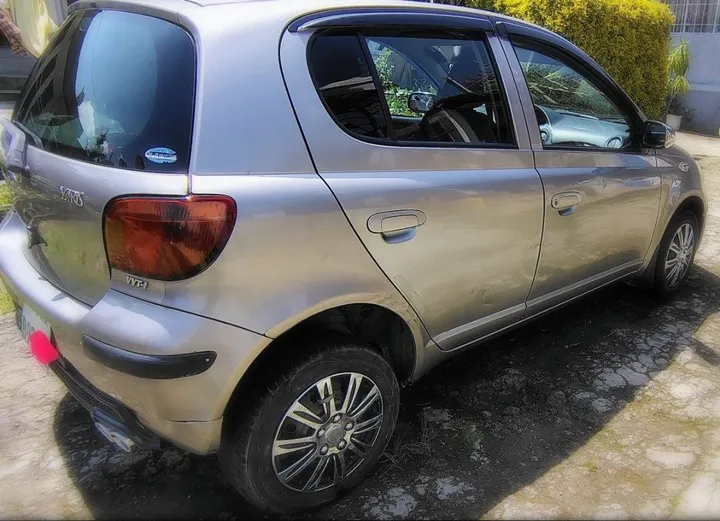 Toyota Vitz Yaris 2004 – photo 5