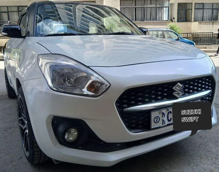 Suzuki Swift 2022 Automatic – photo 4