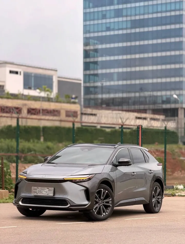 Toyota bZ4X Ultra Electric SUV – photo 3