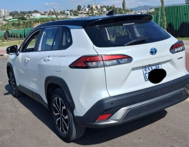 Toyota Corolla Cross Hybrid 2024 – photo 5