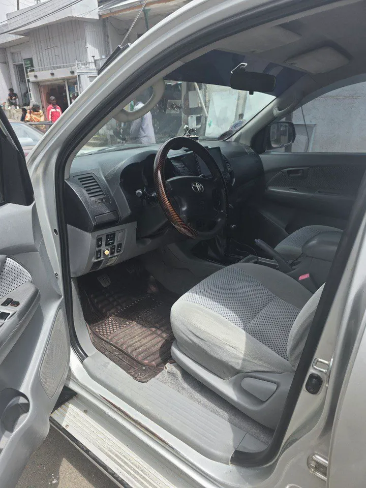 Toyota Hilux Double Cab 2009 – photo 4