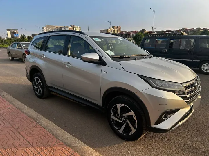 Toyota Rush S-Grade 2022 Automatic – photo 4