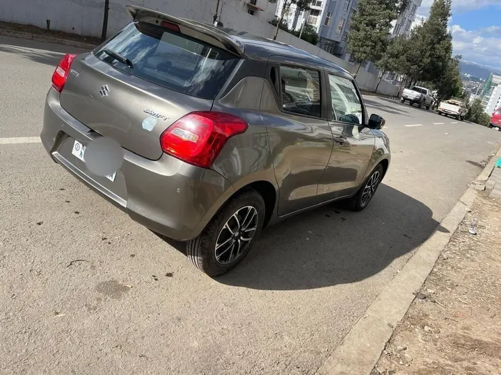 Suzuki Swift 2022 Full Option – photo 4