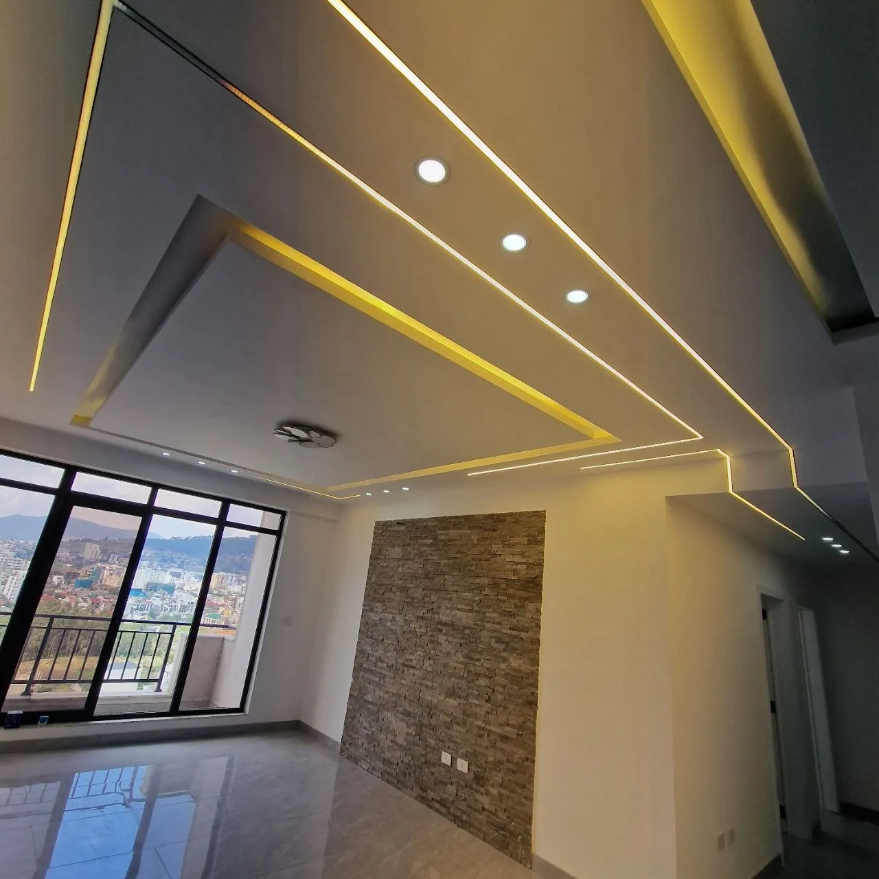 Luxury 2 Bedroom Apartment German Square – photo 3