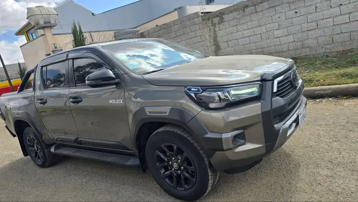 Toyota Hilux Invincible 2022 – photo 3